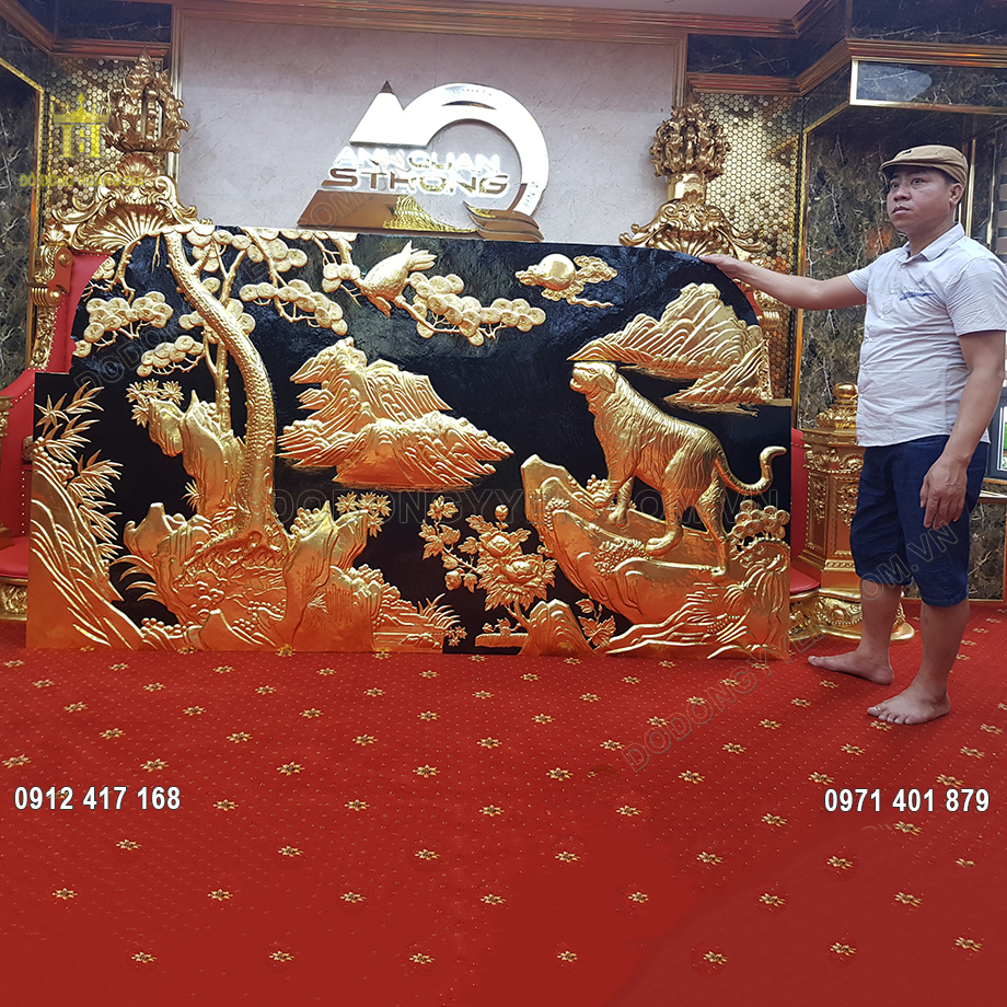 Lắp Đặt Tranh Đồng Ch&uacute;a Tể Sơn L&acirc;m D&aacute;t V&agrave;ng 9999 Tại Anh Qu&acirc;n Strong 2M47